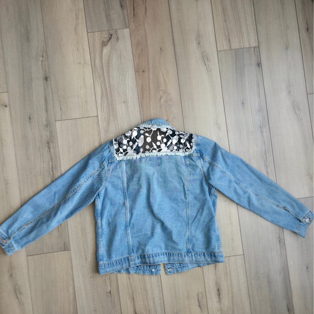 Love Tree Floral Lace Denim Button Up Jacket Women Sz L - Picture 4 of 8
